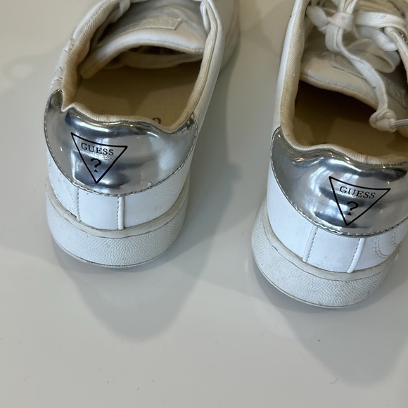 Guess white sneakers - Picture 4 of 5